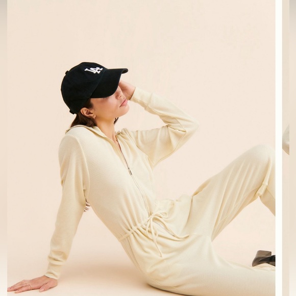 We Wore What Women’s collar knit jumpsuit size L - Picture 3 of 11